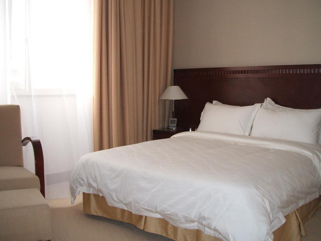 Century Hotel Taicang Номер фото