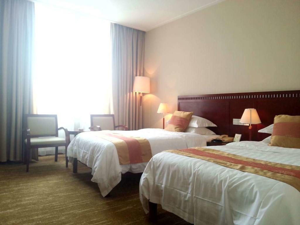 Century Hotel Taicang Номер фото