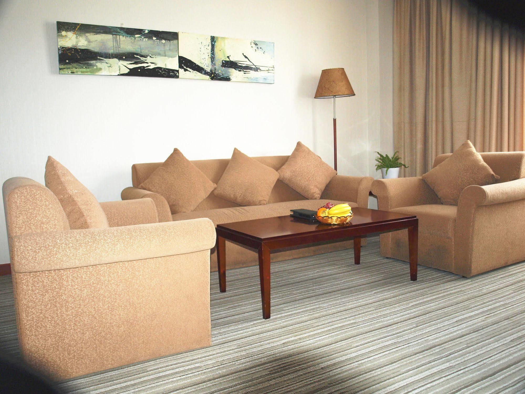 Century Hotel Taicang Экстерьер фото